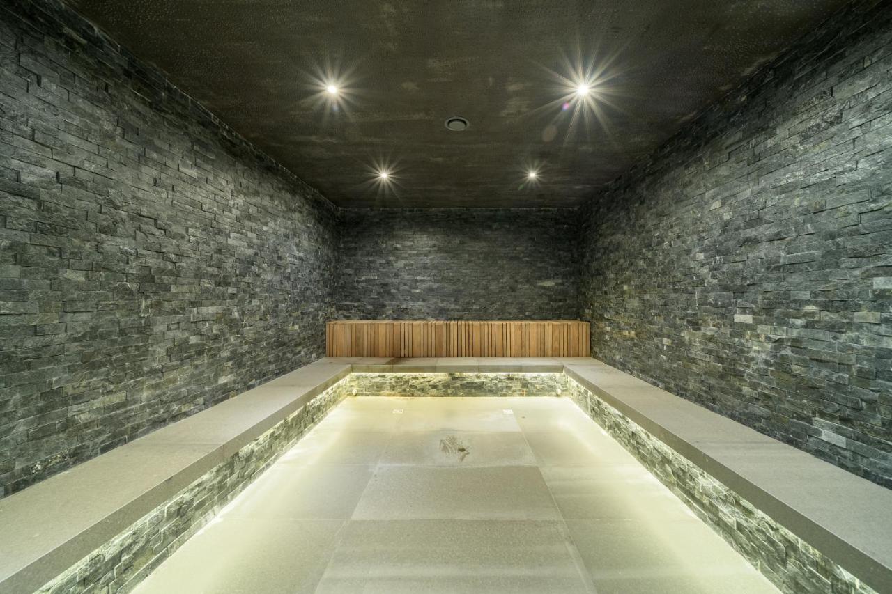 Hotel Ensana Aquahouse Saints Constantine and Helena Exteriér fotografie The spa at the hotel