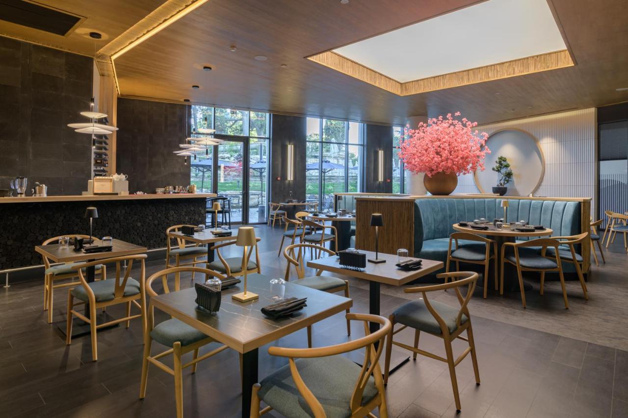 Hotel Ensana Aquahouse Saints Constantine and Helena Exteriér fotografie Interior of the restaurant