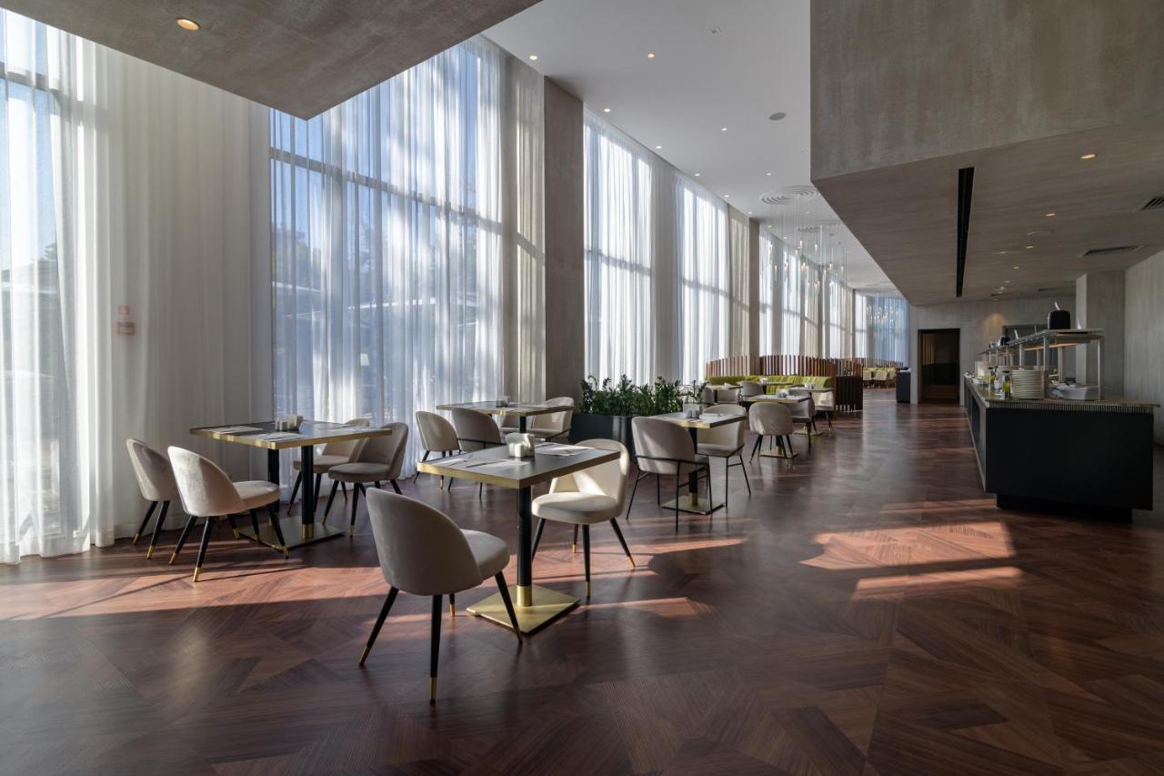 Hotel Ensana Aquahouse Saints Constantine and Helena Exteriér fotografie The lounge at Terminal 1