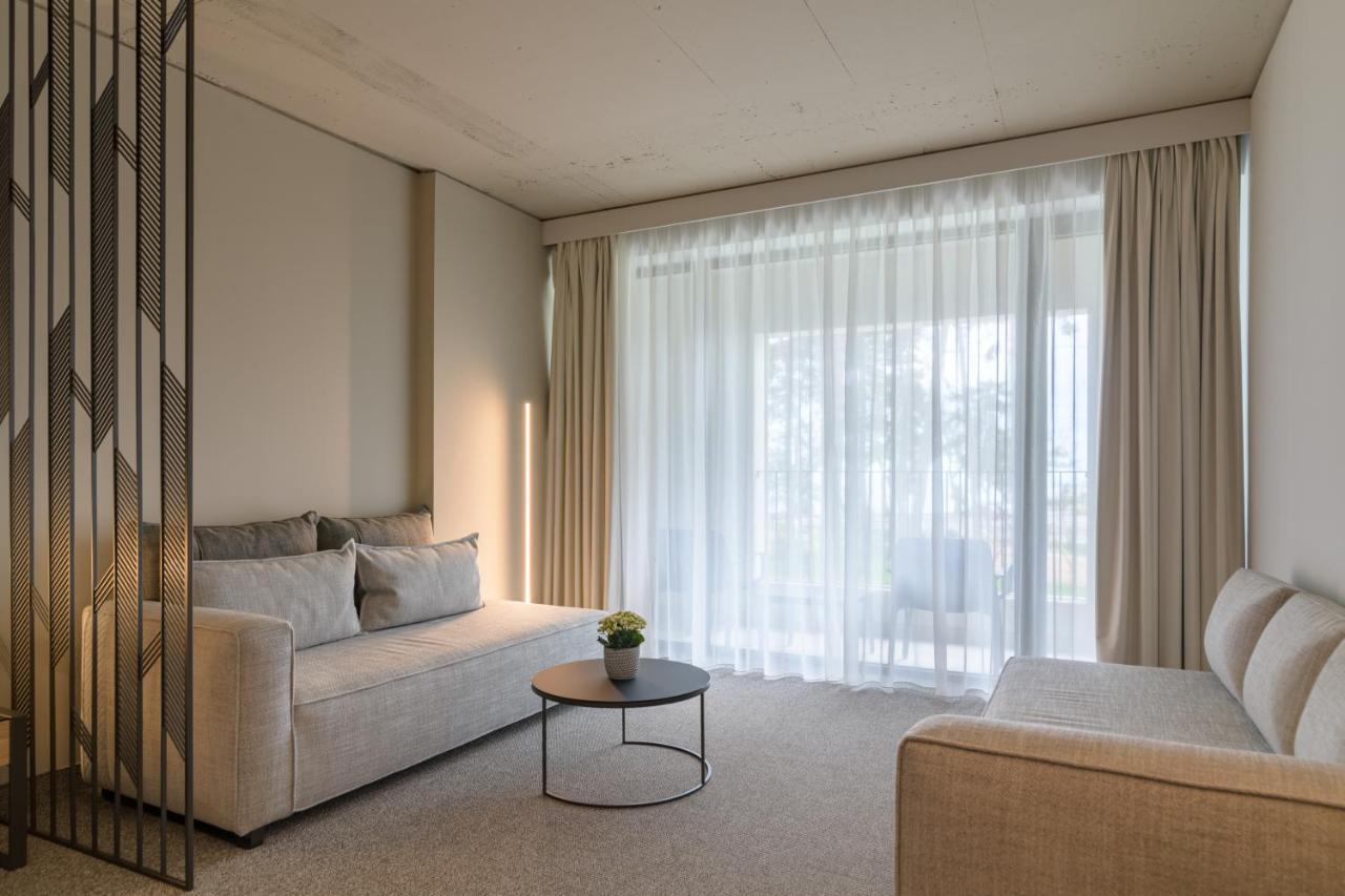 Hotel Ensana Aquahouse Saints Constantine and Helena Exteriér fotografie A living room at the Hotel